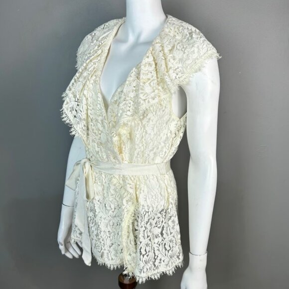 NWOT BCBGMaxAzria Lace Ruffle Top with Tie, Cotton Blend - XS, Cream, Ivory - Picture 4 of 7